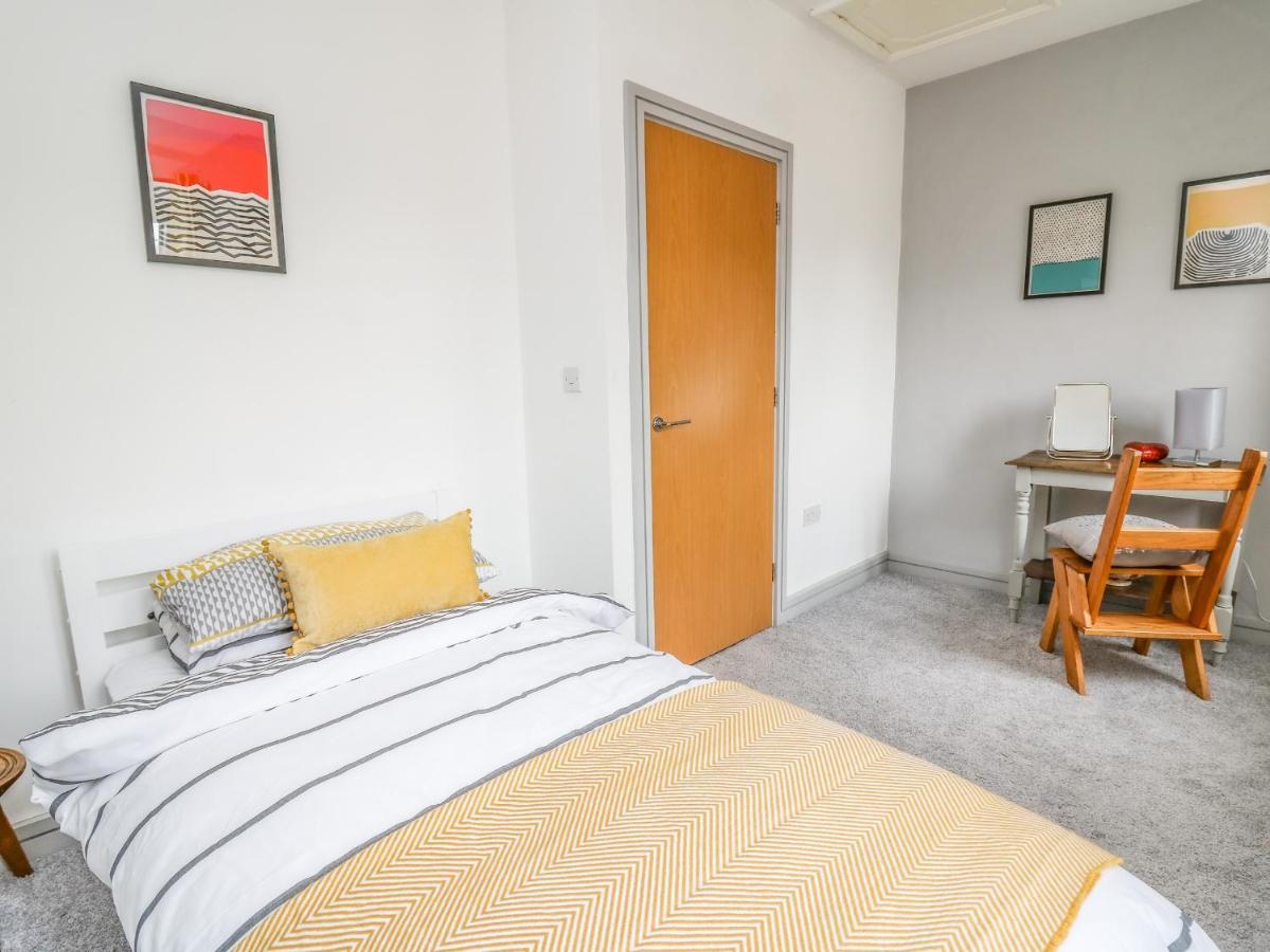 6 Erwr Brenhinoedd Villa Ammanford Luaran gambar